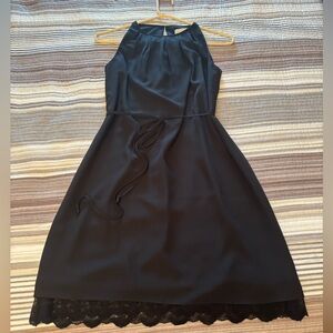 NWT Ann Taylor LOFT Black Short A line lace hem Dress in Women’s Size 0
